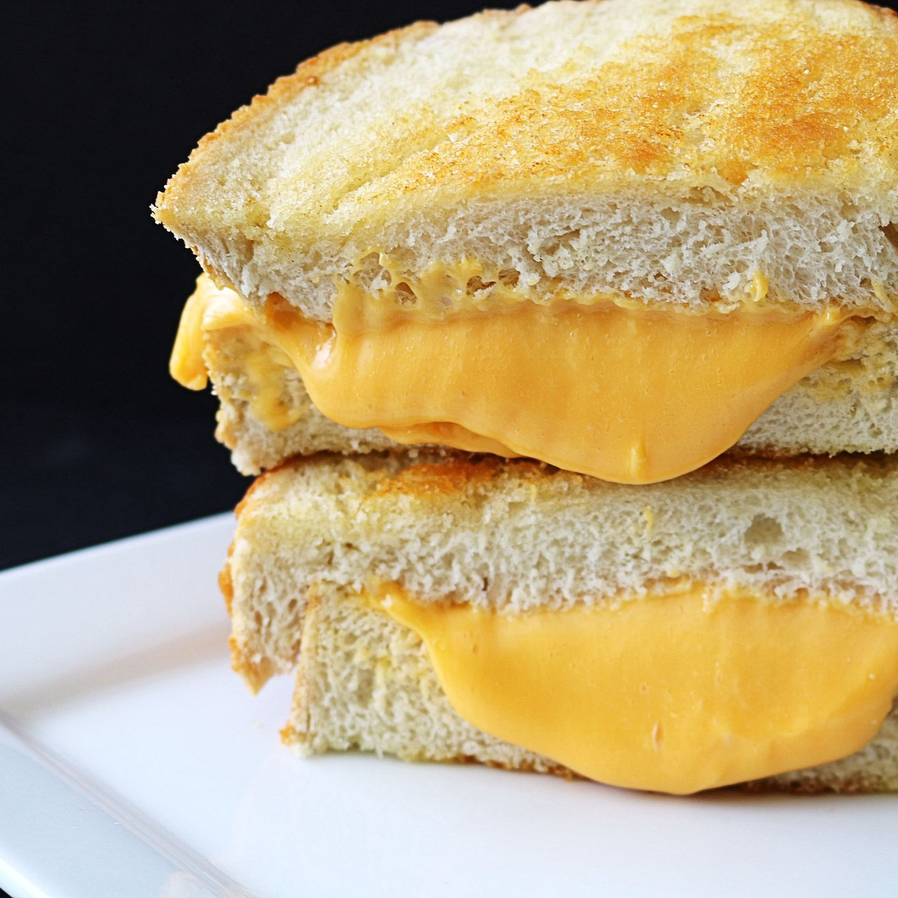 3 Grin-Worthy Grilled Cheese Recipes the Kids Will Love - Allie W ...